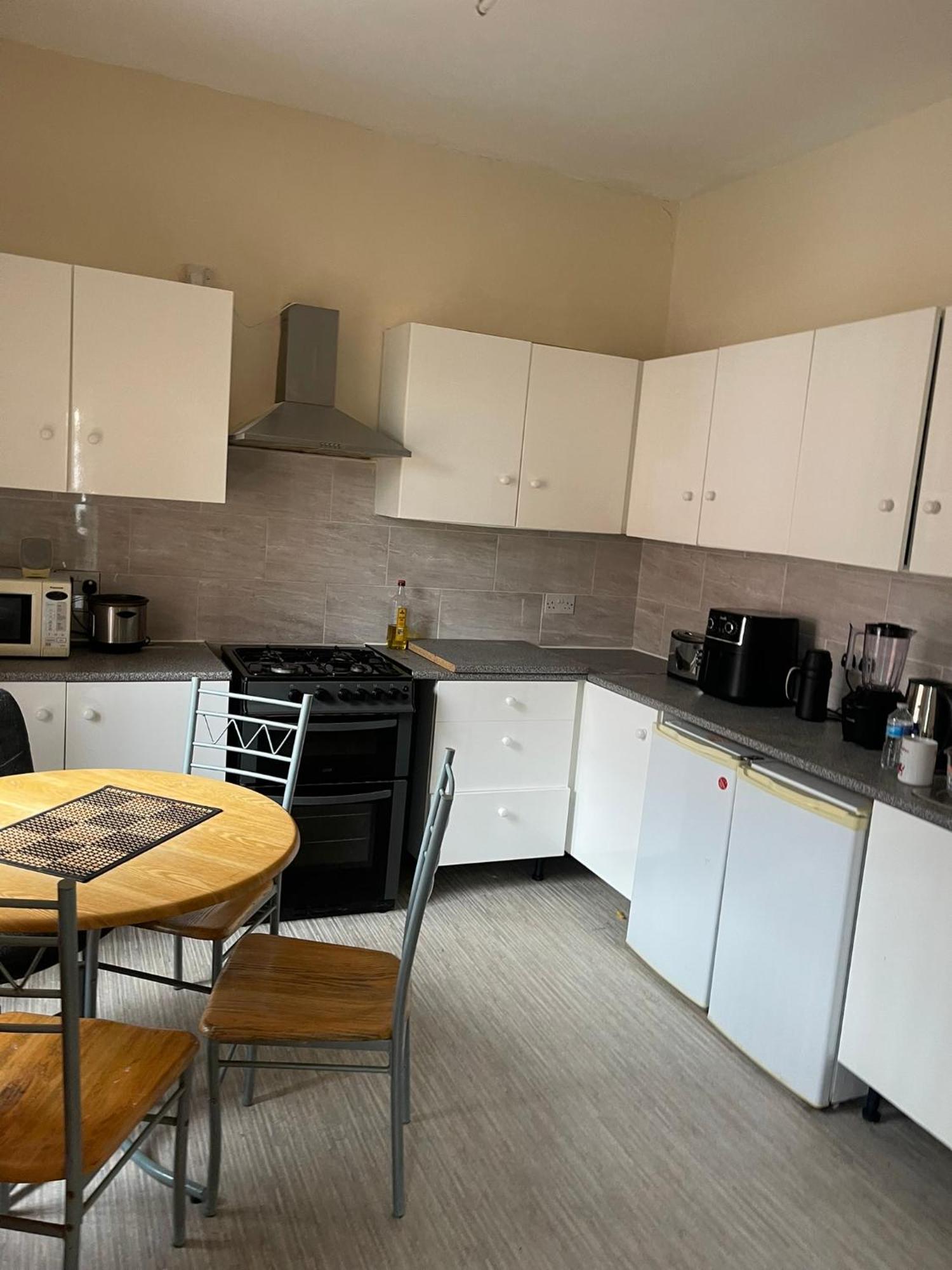 Luxestay - Old Trafford Homestay Manchester